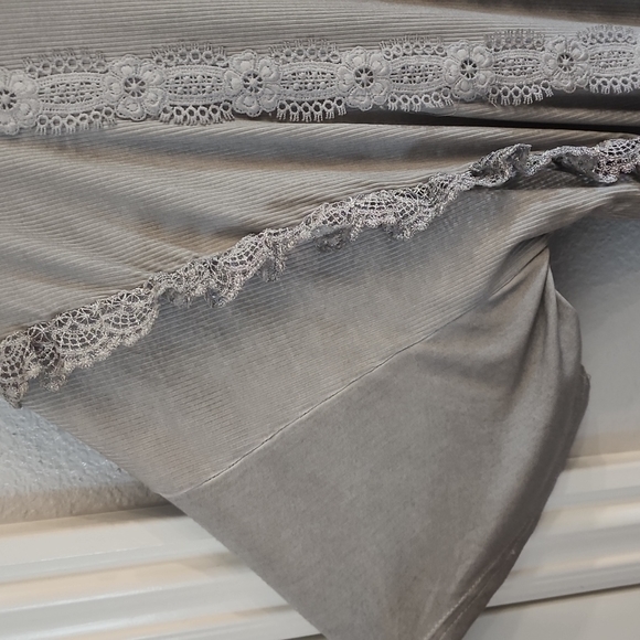 POL shirt size small - Picture 4 of 8